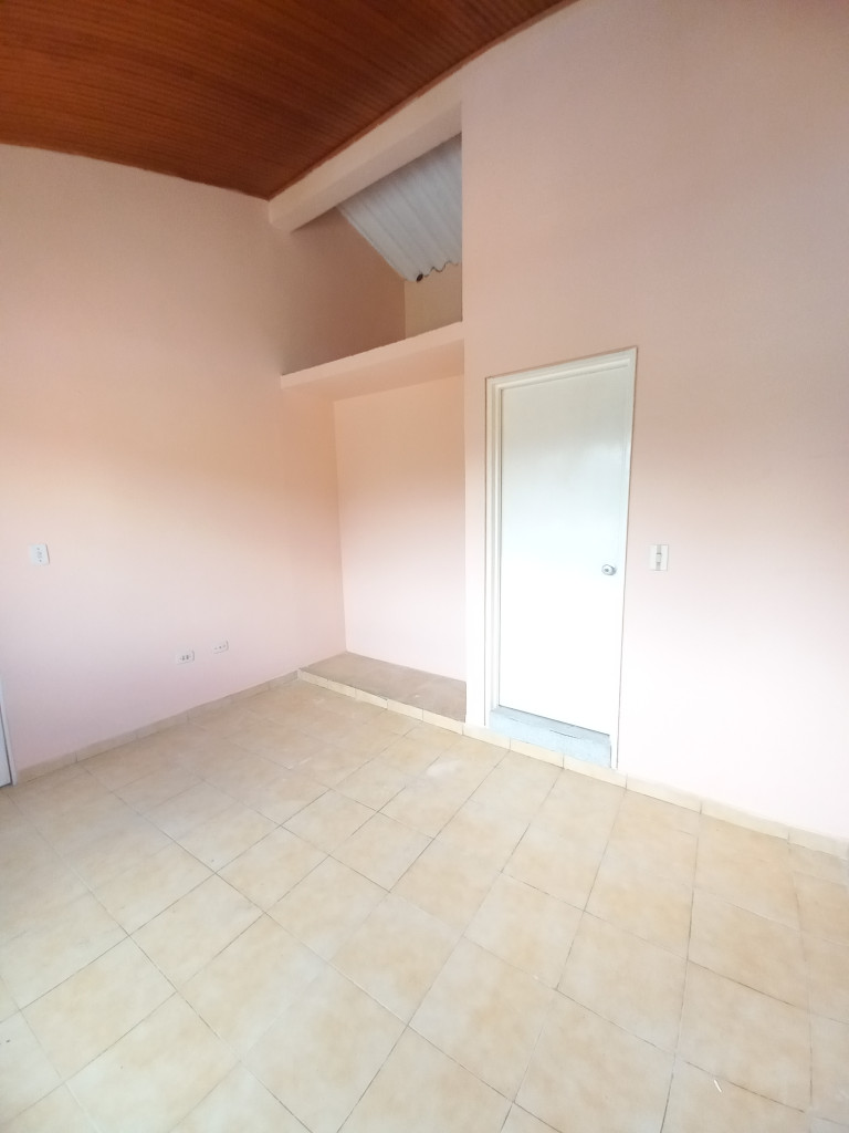 CASA en VENTA en URBANIZACION SAN DIEGO — 4