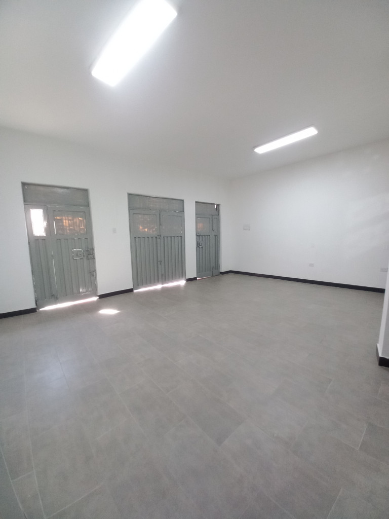 LOCAL en ARRIENDO en LOCAL EL CARMEN PISO 1 — 5