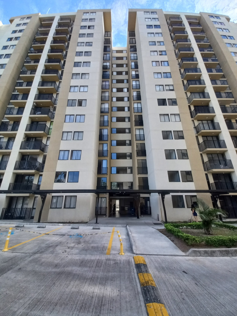 APARTAMENTO en ARRIENDO en FONTANA CAMPESTRE — 3