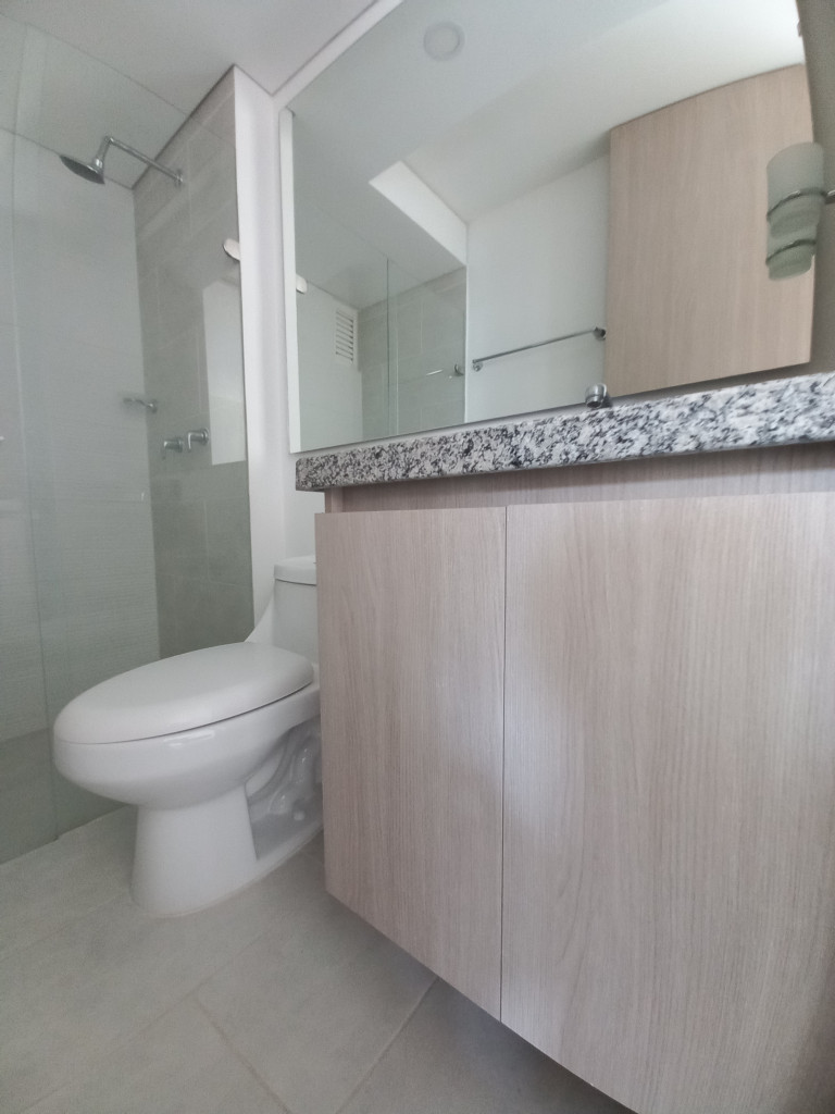 Apartamento En Arriendo - C.r Bosque Reservado Piso 7, Ibagué