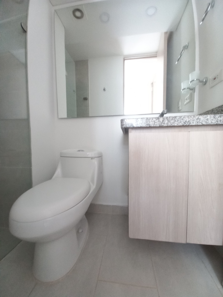 Apartamento En Arriendo - C.r Bosque Reservado Piso 7, Ibagué