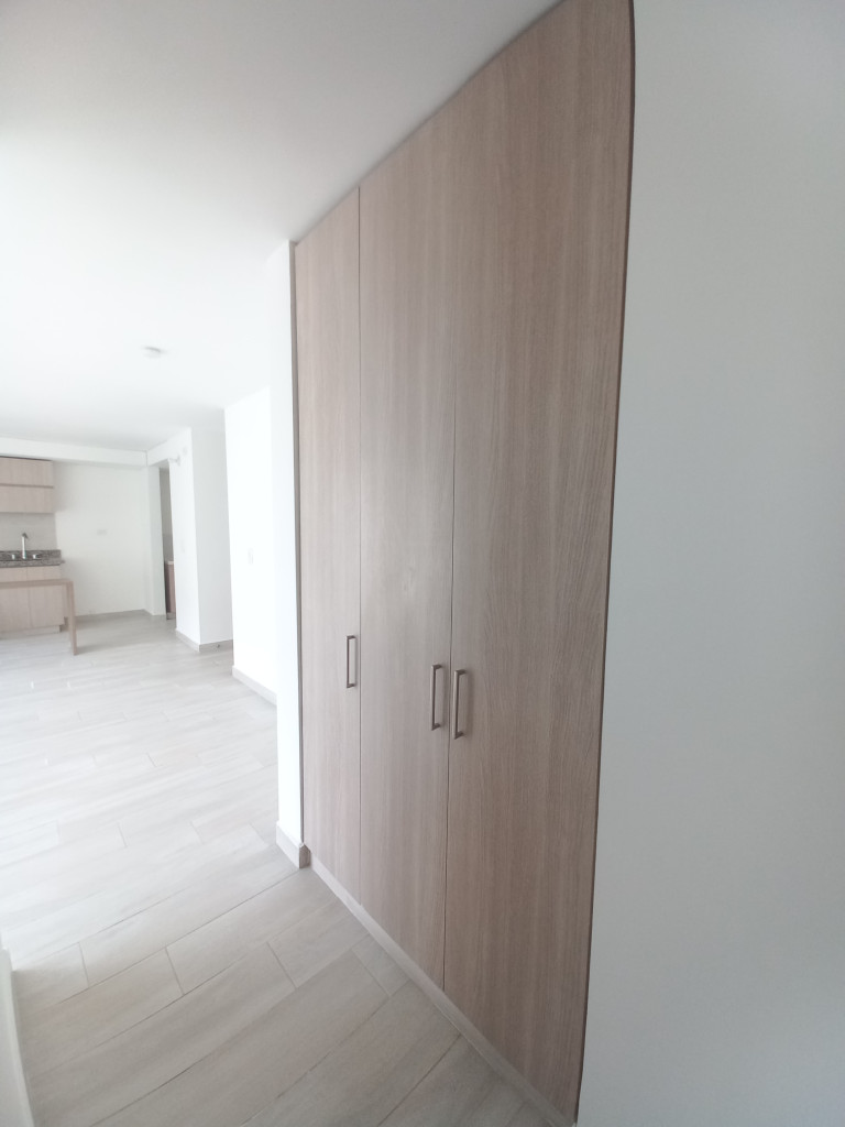 Apartamento En Arriendo - C.r Bosque Reservado Piso 7, Ibagué