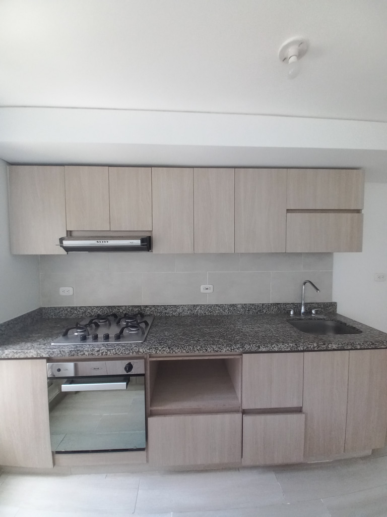 Apartamento En Arriendo - C.r Bosque Reservado Piso 7, Ibagué