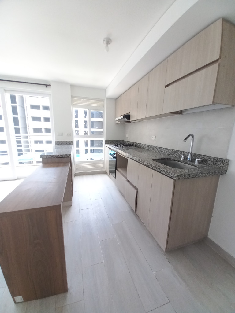 Apartamento En Arriendo - C.r Bosque Reservado Piso 7, Ibagué