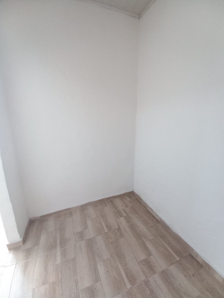 Local En Arriendo - Cra Entre 1 Y 2 Calle 13  Local Piso 2 Centro, Ibagué