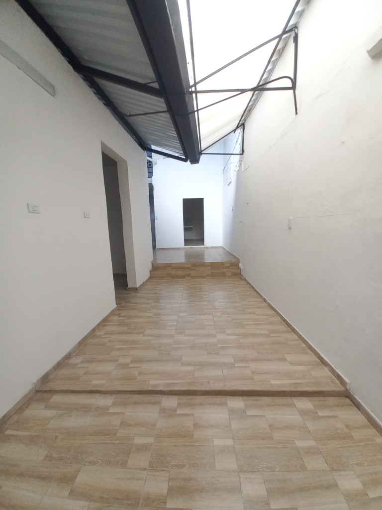 Local En Arriendo - Cra Entre 1 Y 2 Calle 13  Local Piso 2 Centro, Ibagué