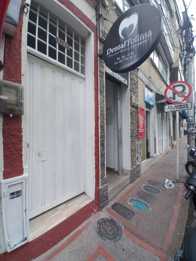 LOCAL en ARRIENDO en CRA ENTRE 1 Y 2 CALLE 13 LOCAL PISO 2 CENTRO — 4