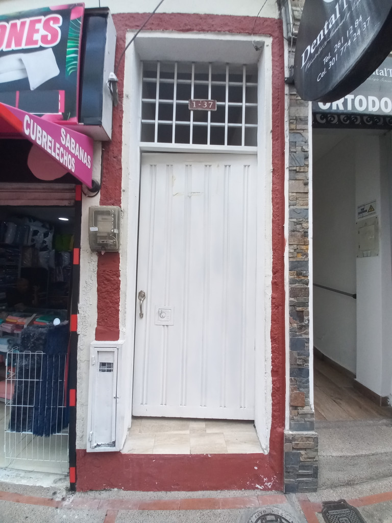LOCAL en ARRIENDO en CRA ENTRE 1 Y 2 CALLE 13 LOCAL PISO 2 CENTRO — 5