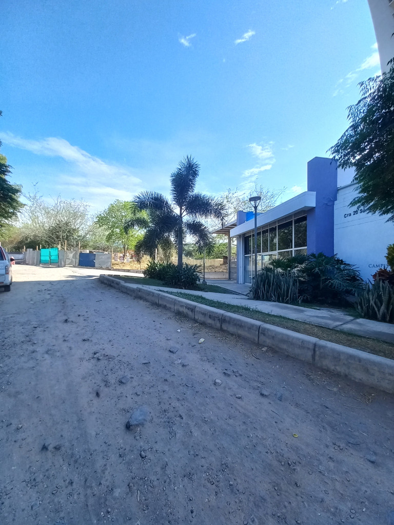 APARTAMENTO en ARRIENDO en CONJUNTO RESIDENCIAL FRONTINO PISO 8