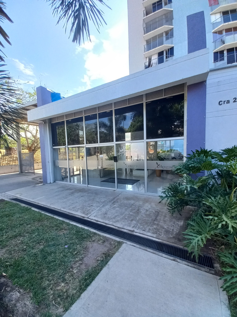 APARTAMENTO en ARRIENDO en CONJUNTO RESIDENCIAL FRONTINO PISO 8 — 2