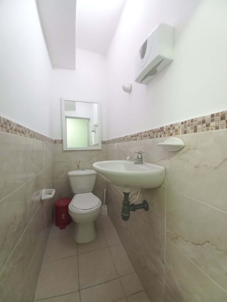 Local En Arriendo - Plazoleta Fenalco Cadiz, Ibagué