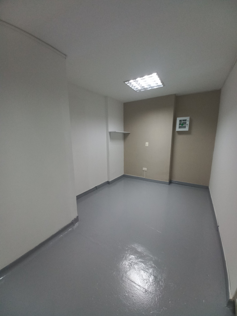 Local En Arriendo - Plazoleta Fenalco Cadiz, Ibagué