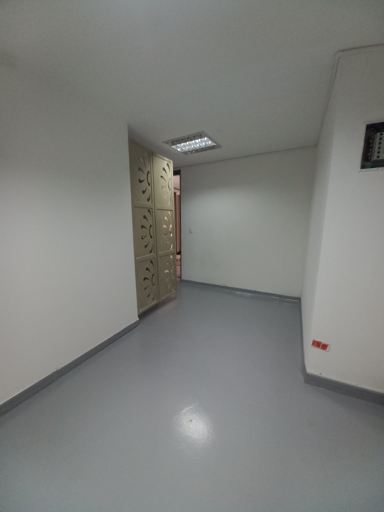 Local En Arriendo - Plazoleta Fenalco Cadiz, Ibagué