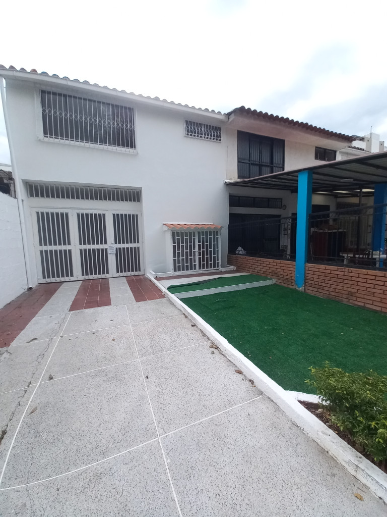 APARTAMENTO en ARRIENDO en CASA VILLA DEL PILAR — 3