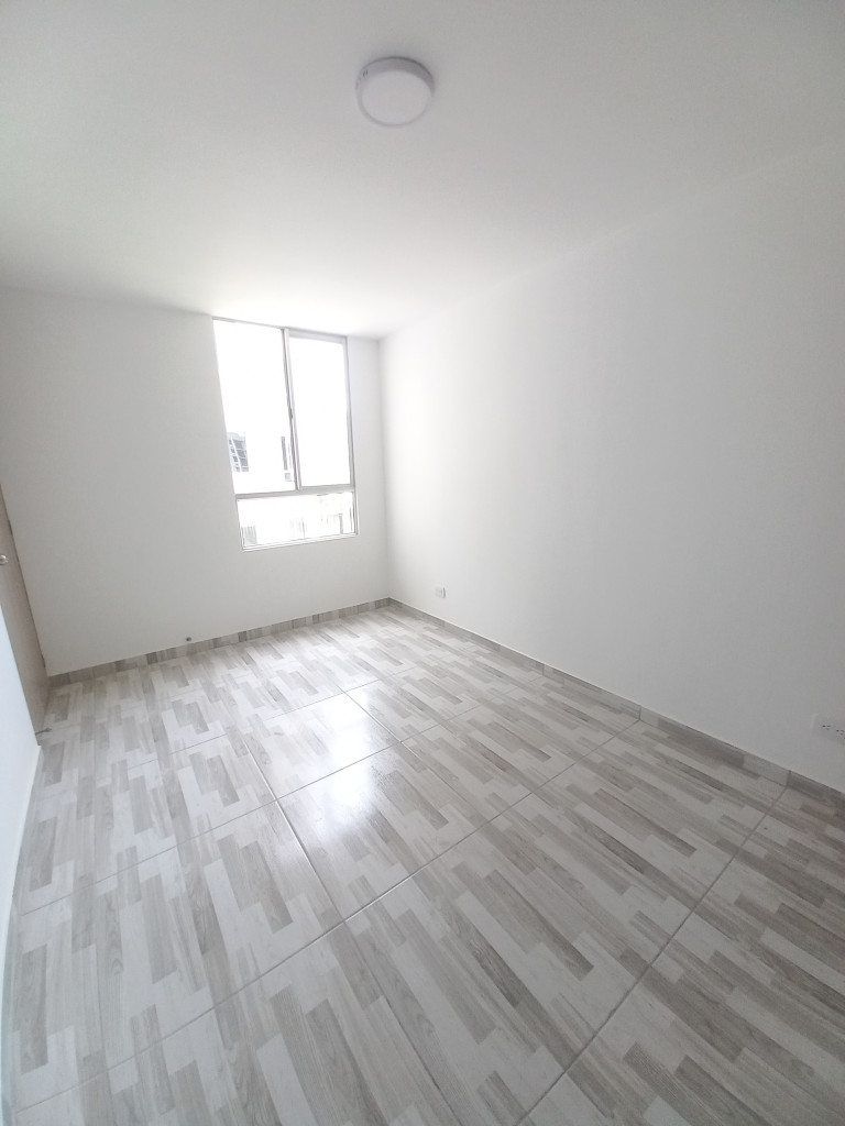 Apartamento En Arriendo - C.r  Siena Santa Cruz Piso 2 Sin Asensor, Ibagué