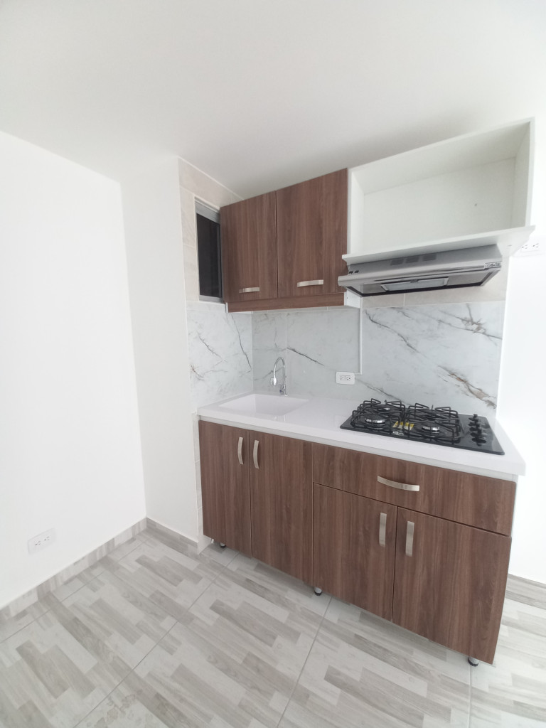 Apartamento En Arriendo - C.r  Siena Santa Cruz Piso 2 Sin Asensor, Ibagué
