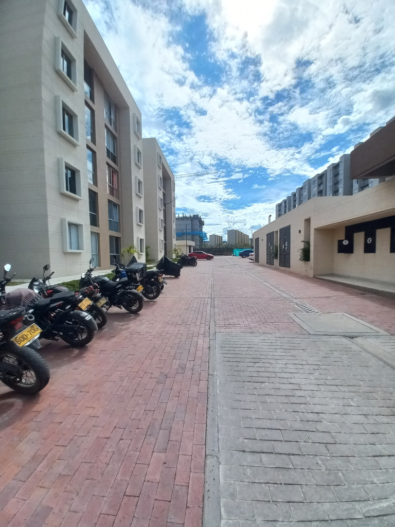 Apartamento En Arriendo - C.r  Siena Santa Cruz Piso 2 Sin Asensor, Ibagué