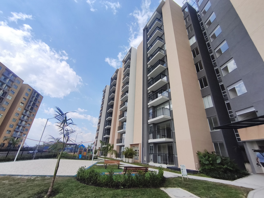 APARTAMENTO en ARRIENDO en ENTREMONTES (SECTOR LA QUERENCIA) PISO 4 — 2