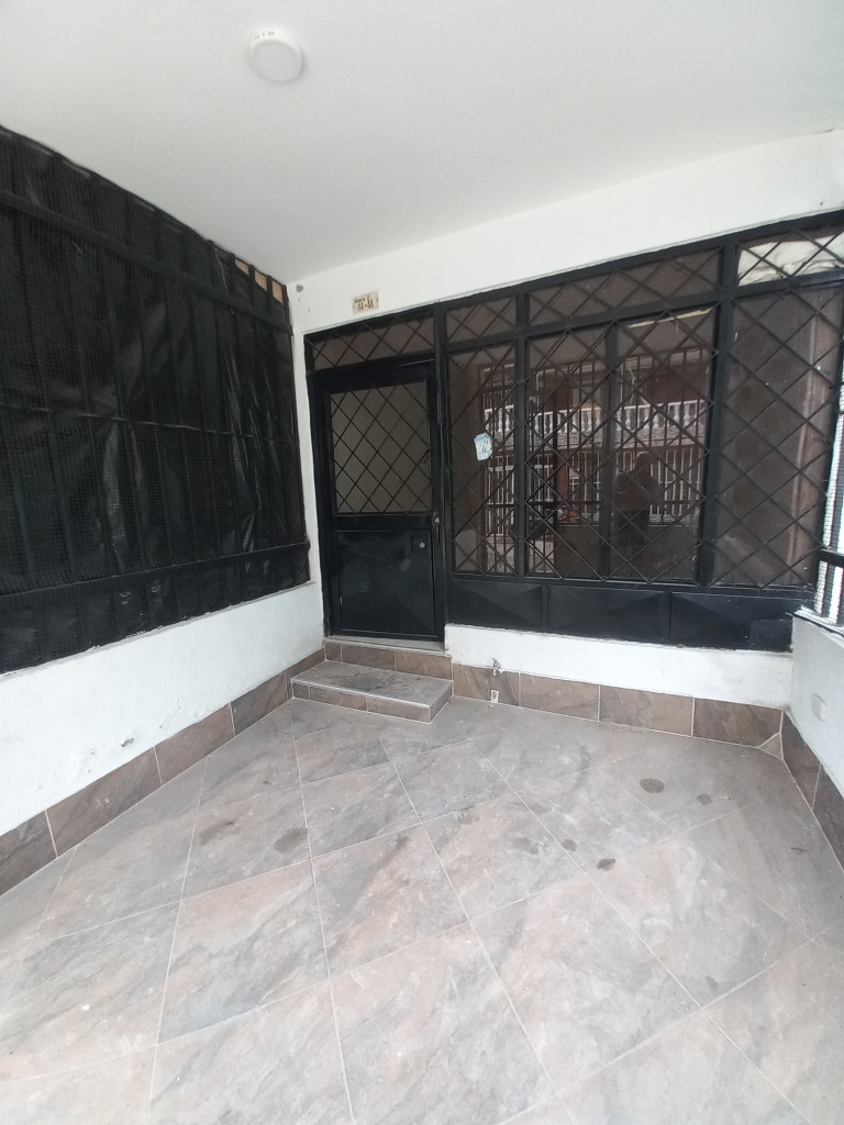 CASA en ARRIENDO en BARRIO CALARCA — 4