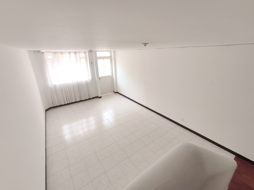 CASA en VENTA en URBANIZACION SANTA CLARA — 4