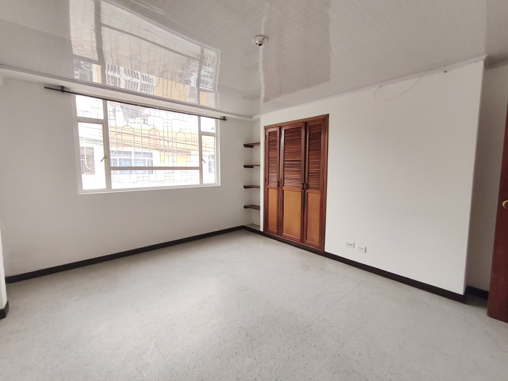 CASA en VENTA en URBANIZACION SANTA CLARA — 5
