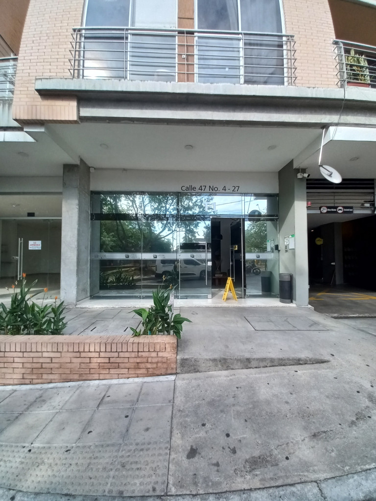 APARTAMENTO en VENTA en C.R LADERA PIEDRA PINTADA PISO 8 — 2