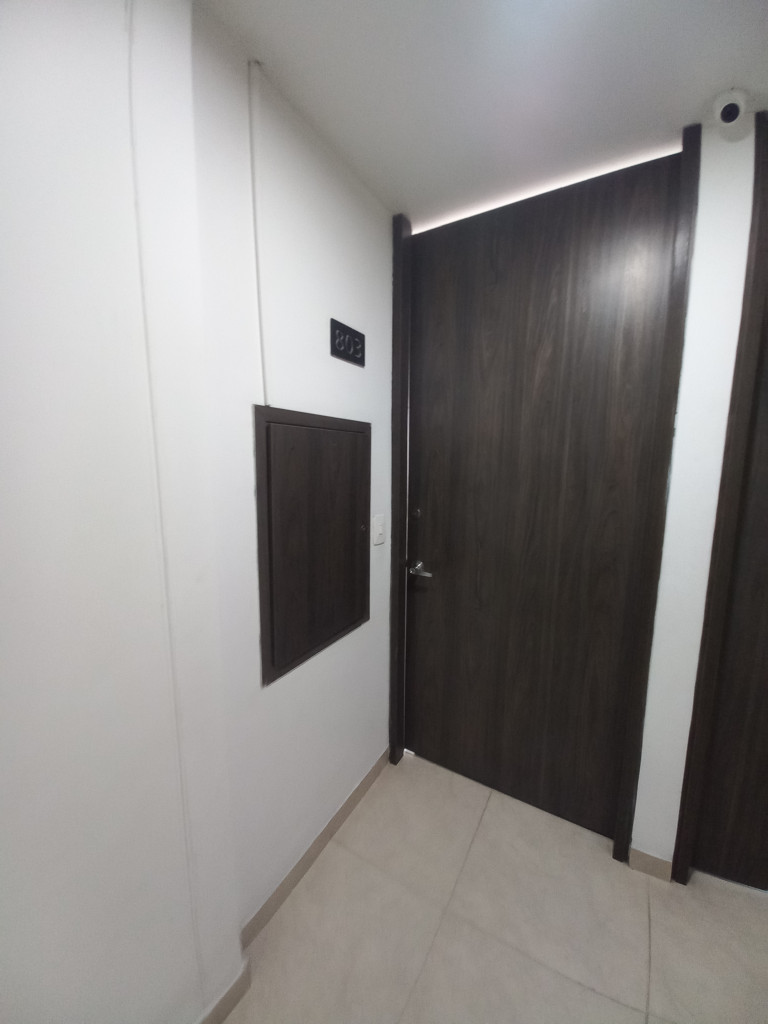 APARTAMENTO en VENTA en C.R LADERA PIEDRA PINTADA PISO 8 — 4