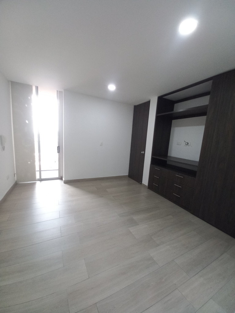 Apartamento En Venta - C.r Ladera Piedra Pintada Piso 8, Ibagué