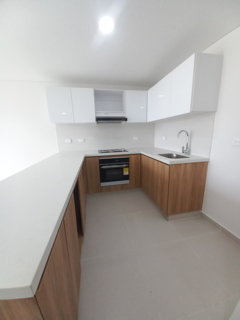 Apartamento En Venta - Edificio  Hábitat Infinity Piso 21, Ibagué