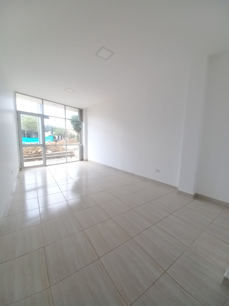 LOCAL en ARRIENDO en CONJUNTO MULTIFAMILIAR VILLA SALOMÉ ETAPA II — 5