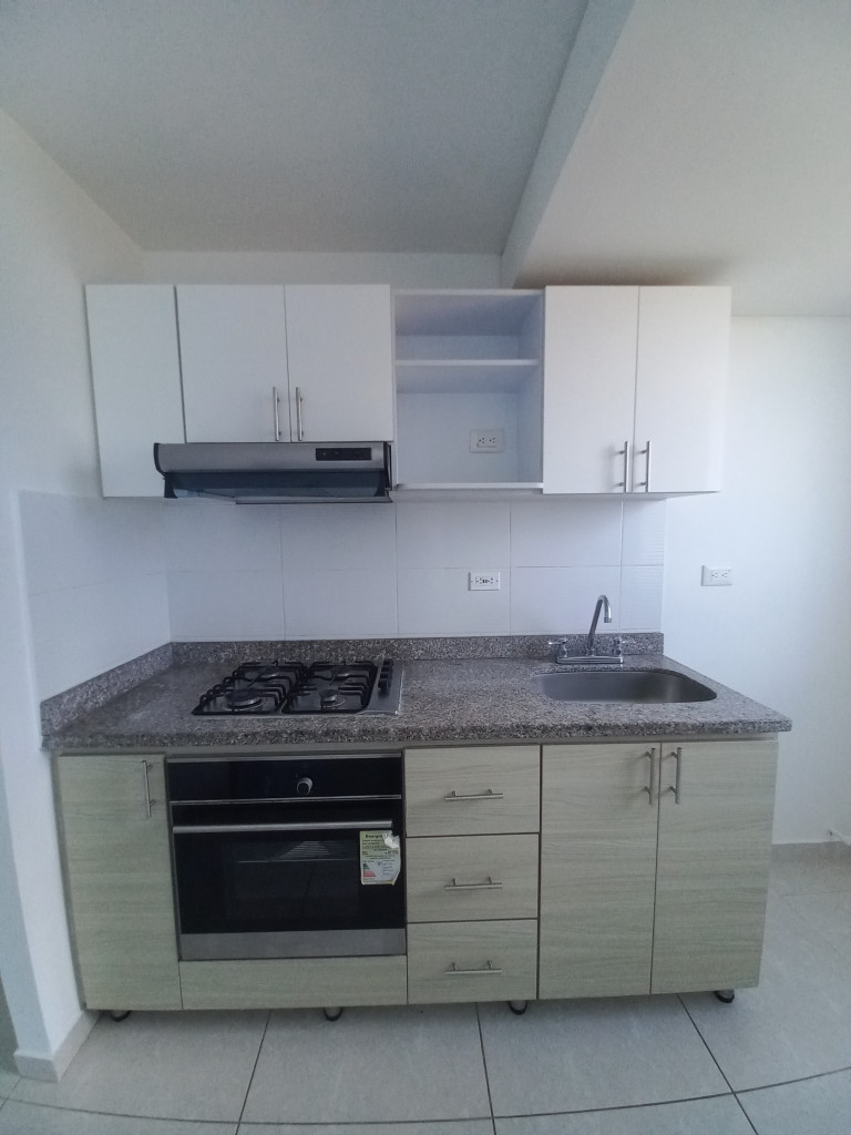 Apartamento En Arriendo - C.r Torreon De Varsovia  Piso 15, Ibagué