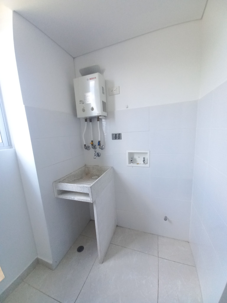 Apartamento En Arriendo - C.r Torreon De Varsovia  Piso 15, Ibagué