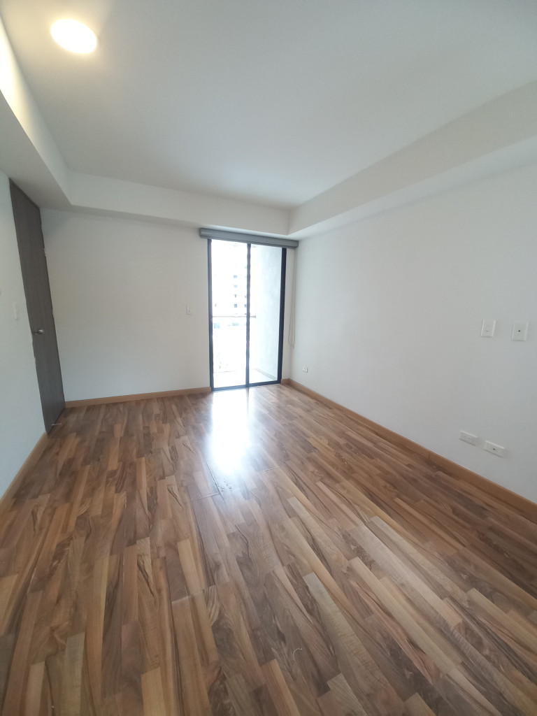 APARTAMENTO en ARRIENDO/VENTA en EDIFICIO TEMPO DE LA POLA PISO 6 — 4