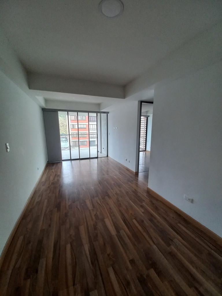 APARTAMENTO en ARRIENDO/VENTA en EDIFICIO TEMPO DE LA POLA PISO 6 — 5