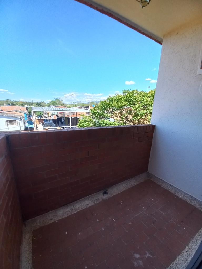 Apartamento En Venta - C.r San Remo  Piso 4 Sin Ascensor, Ibagué