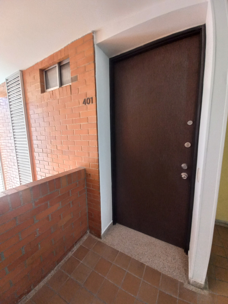 APARTAMENTO en VENTA en C.R SAN REMO PISO 4 SIN ASCENSOR — 5