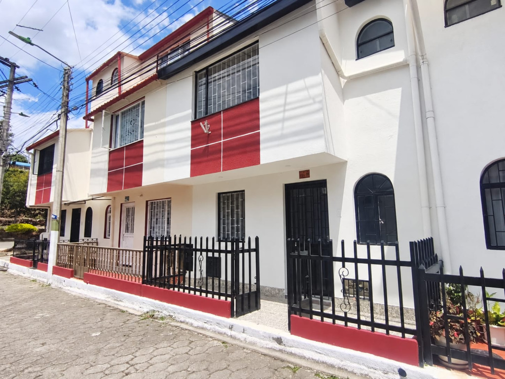 CASA en VENTA en CONJUNTO MULTIFAMILIAR ALTOS DE FUSAGASUGA