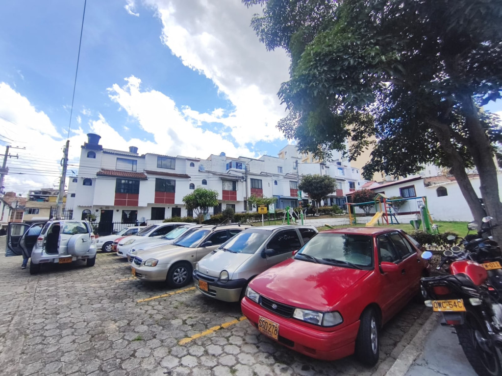 Casa En Venta - Conjunto Multifamiliar Altos De Fusagasuga, Fusagasugá
