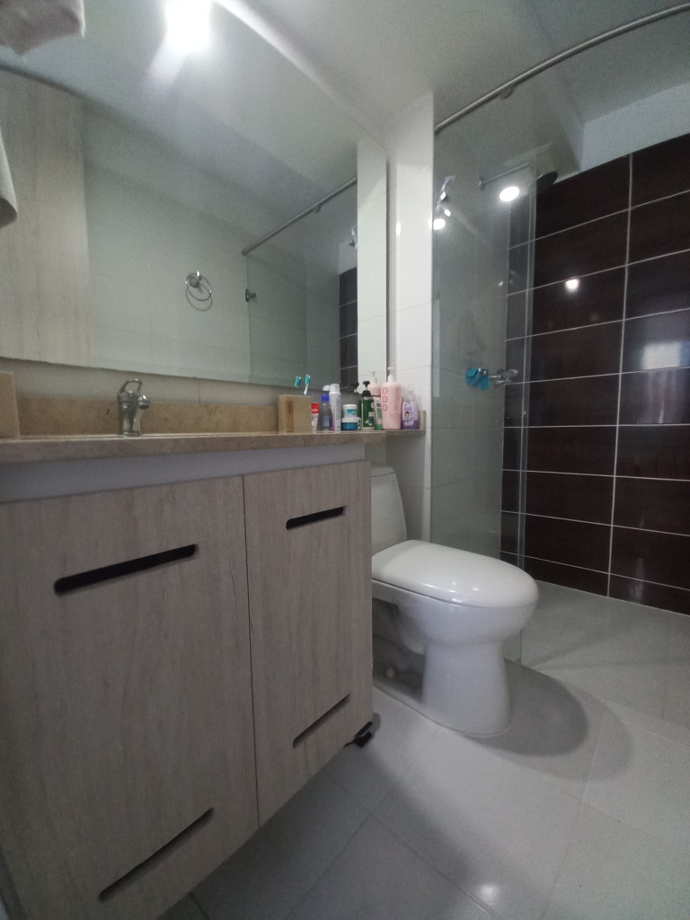 Apartamento En Venta - C.r Torreon De Varsovia Piso 6, Ibagué