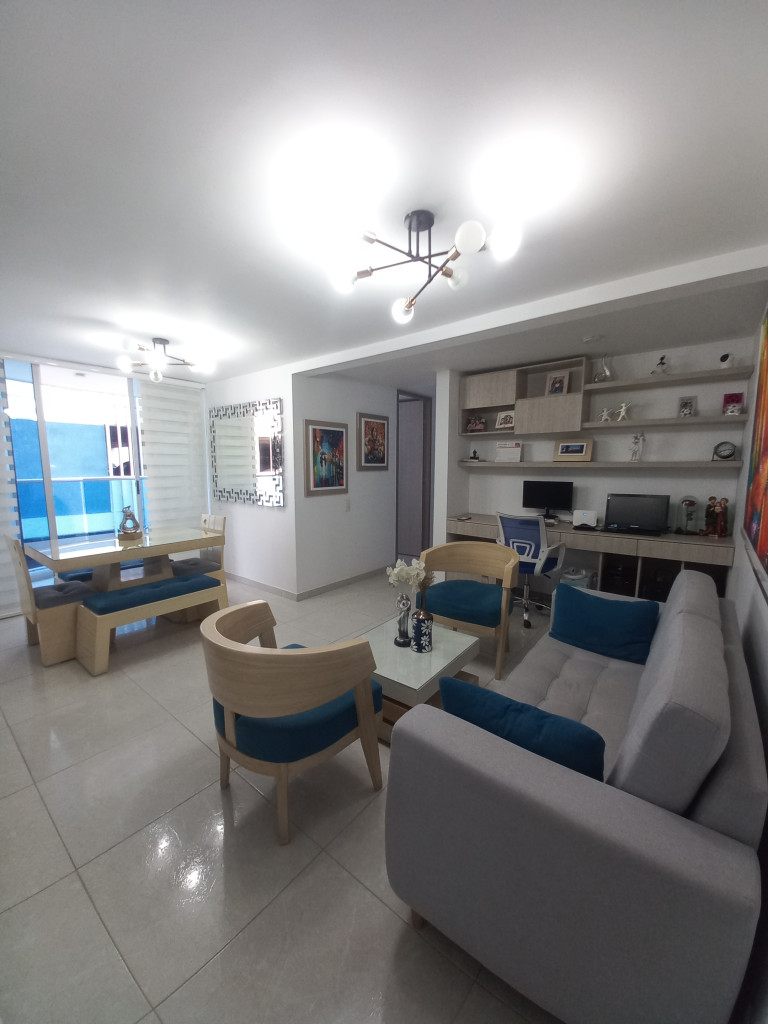 APARTAMENTO en VENTA en C.R TORREON DE VARSOVIA PISO 6 — 4