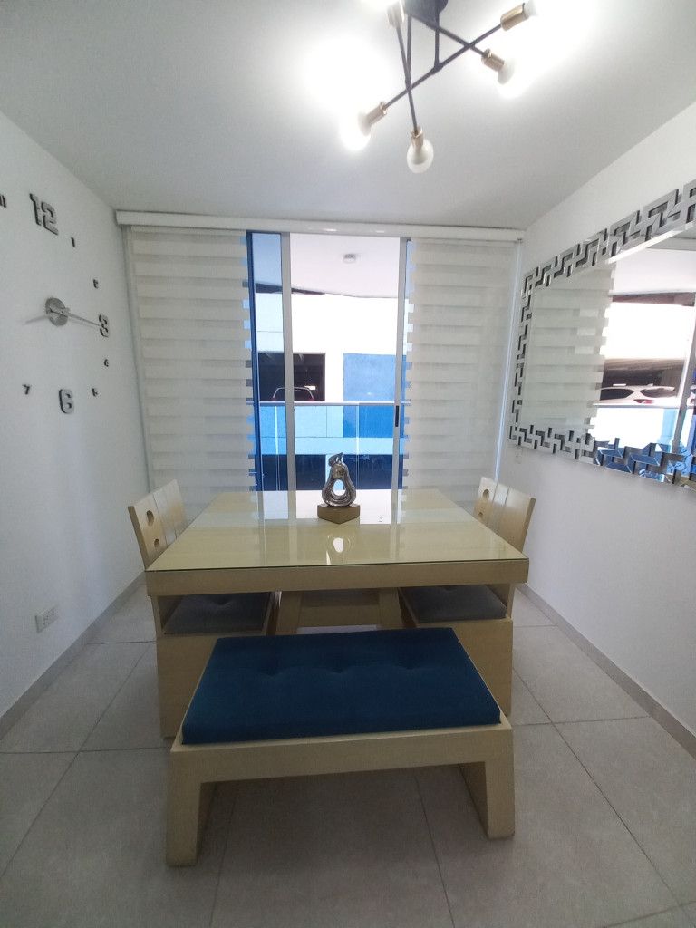 APARTAMENTO en VENTA en C.R TORREON DE VARSOVIA PISO 6 — 5