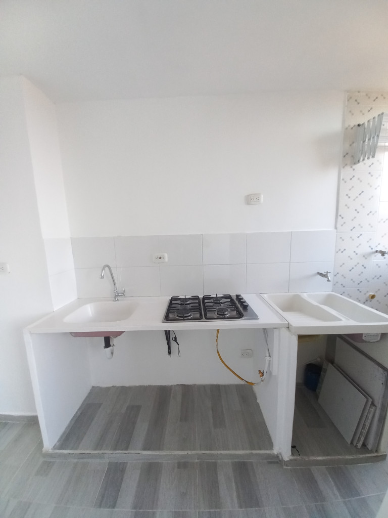 Apartamento En Venta - C.r Alminar Mauritania Piso 11, Ibagué