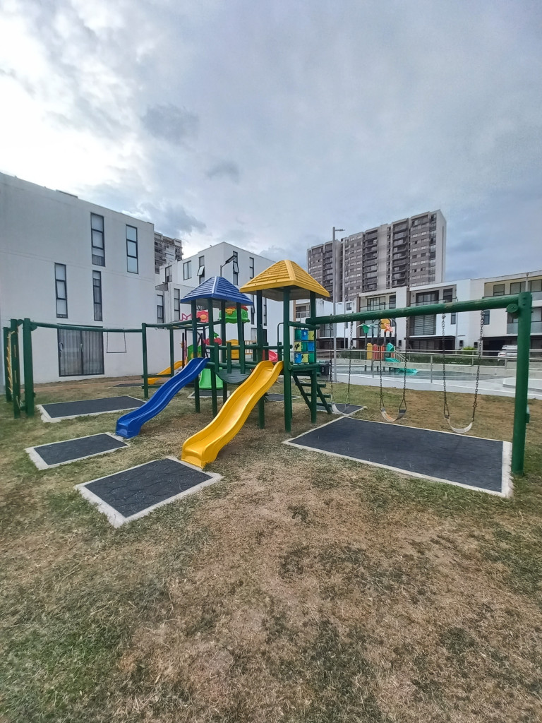 Apartamento En Venta - C.r Foret Piso 11, Ibagué