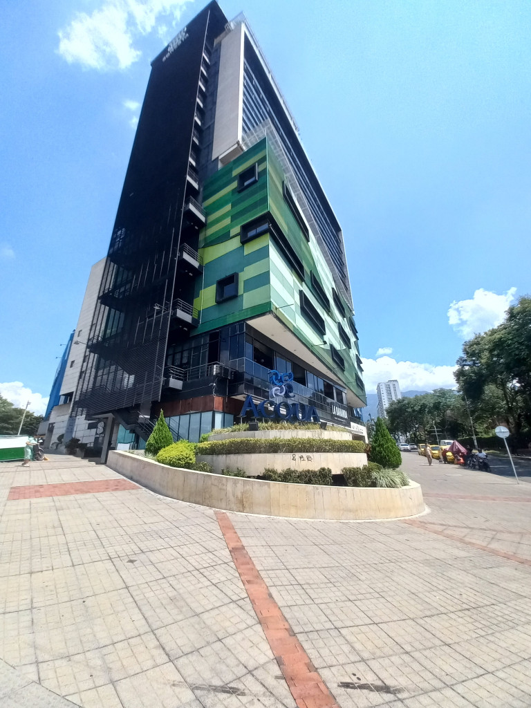 LOCAL en VENTA en C.C ACQUA PISO 1 — 2