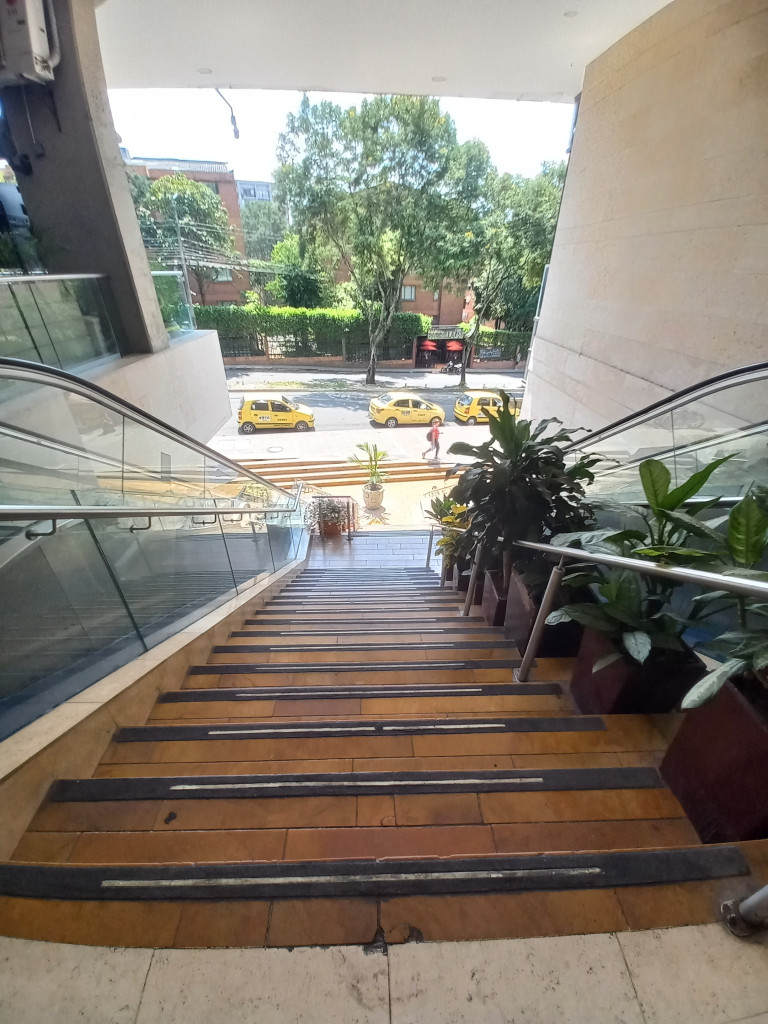 LOCAL en VENTA en C.C ACQUA PISO 1 — 4