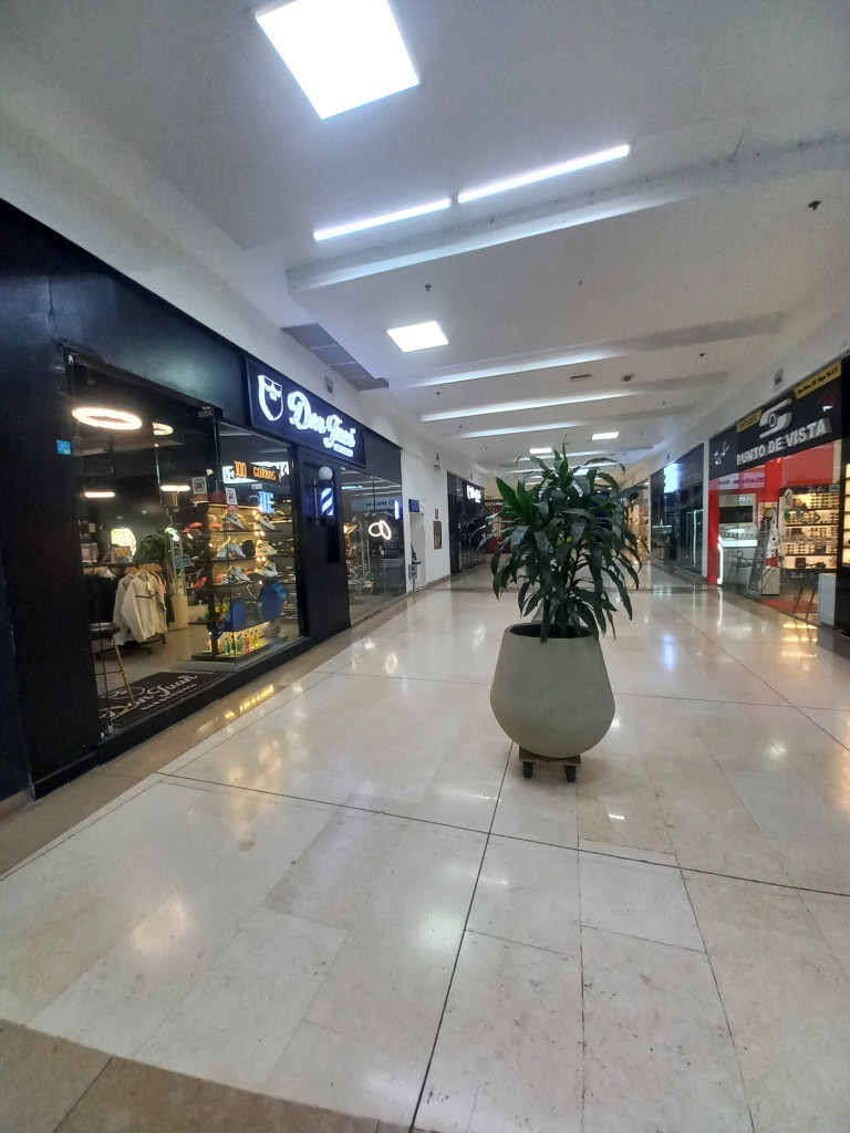 LOCAL en VENTA en C.C ACQUA PISO 1 — 5