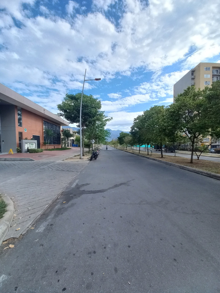 APARTAMENTO en VENTA en CYMA 1 PISO 5 SIN ASCENSOR — 2