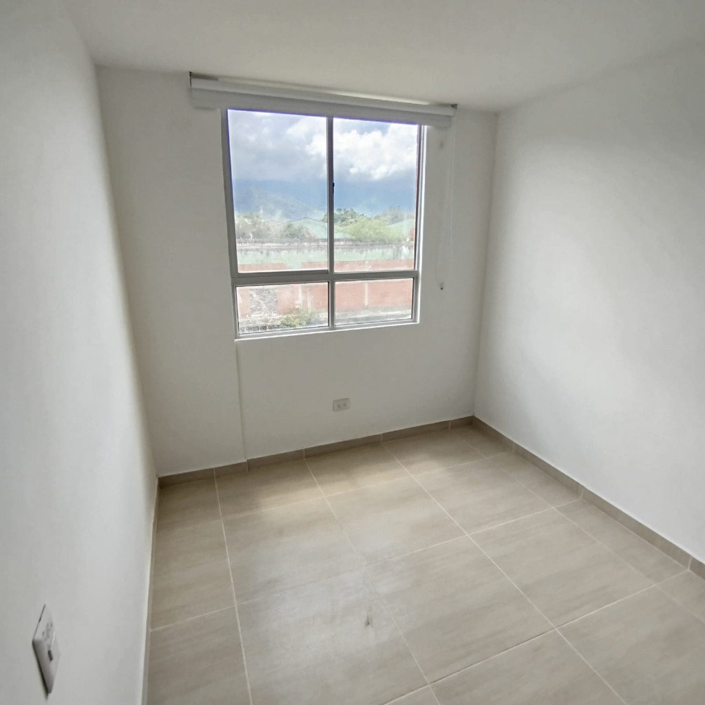 Apartamento En Venta - C.r Valle Lindo Piso 4, Ibagué