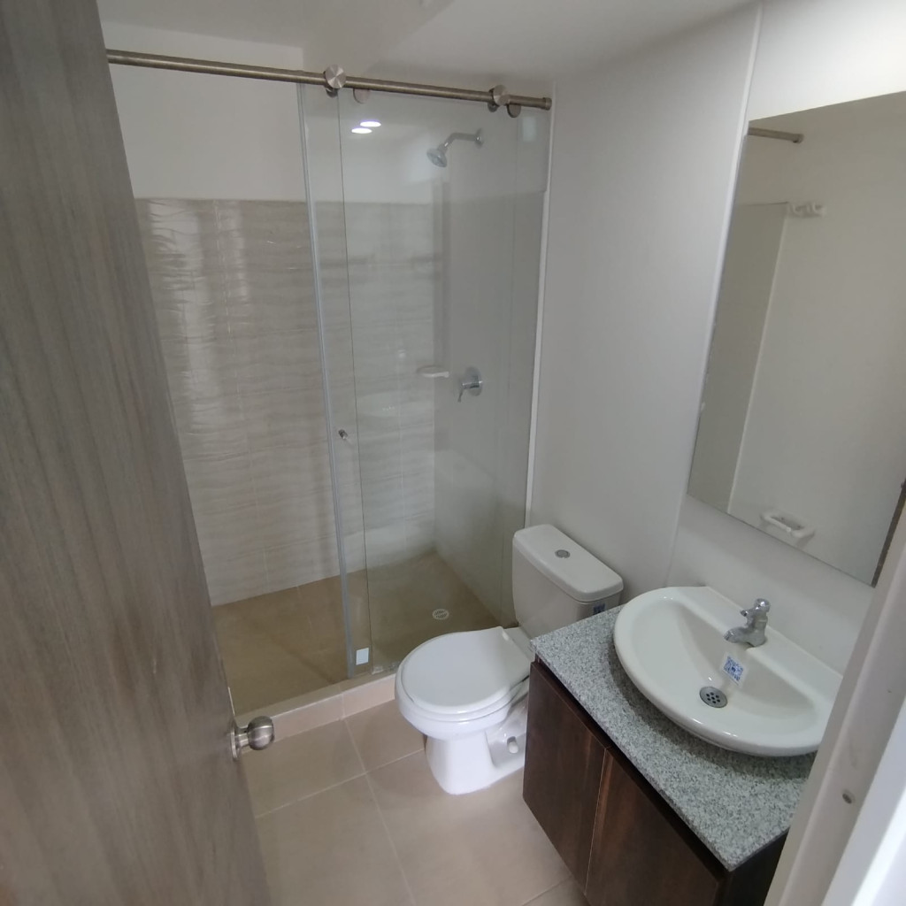 Apartamento En Venta - C.r Valle Lindo Piso 4, Ibagué