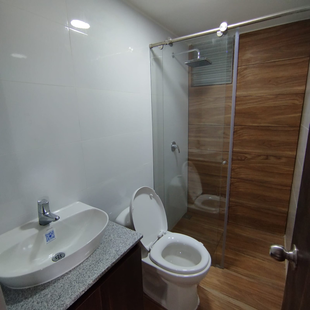 Apartamento En Venta - C.r Valle Lindo Piso 4, Ibagué